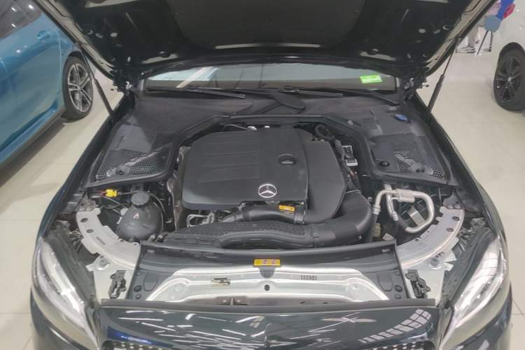 Used Mercedes-Benz C-Class 2021 C 200 L Fashion Edition Sport Version Engine Bay
