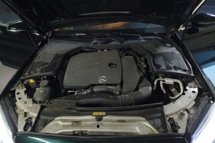 Used Mercedes-Benz C-Class 2021 C 200 L Fashion Edition Sport Version Engine Bay