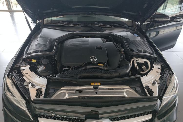 Used Mercedes-Benz C-Class 2021 C 200 L Fashion Edition Sport Version Engine Bay