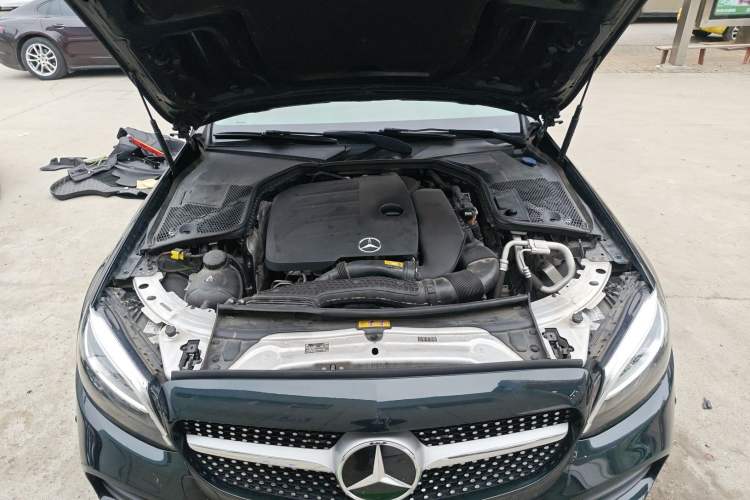 Used Mercedes-Benz C-Class 2021 C 200 L Fashion Edition Sport Version Engine Bay