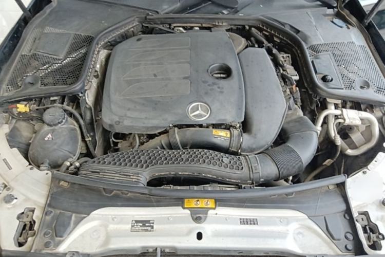 Used Mercedes-Benz C-Class 2021 C 200 L Fashion Edition Sport Version Engine Bay