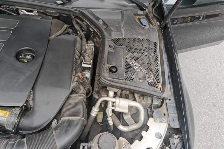 Used Mercedes-Benz C-Class 2021 C 260 L Sport Edition Star Collection Engine Bay Left