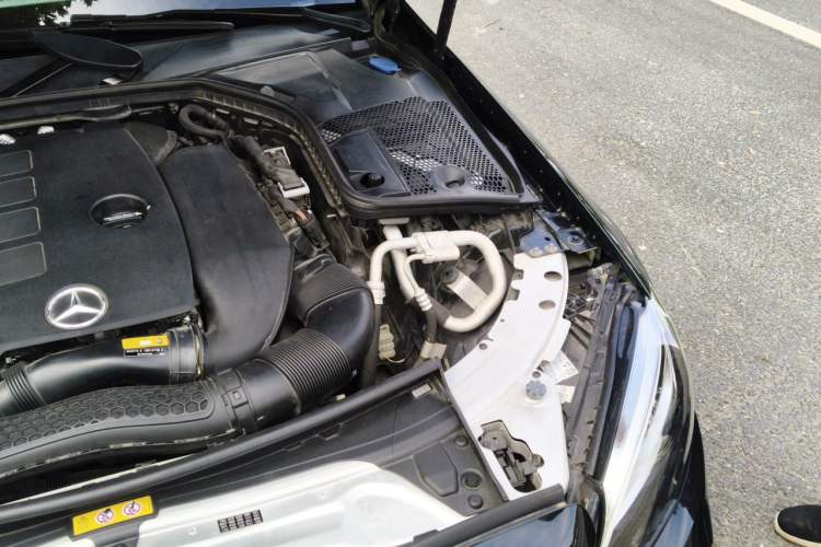 Used Mercedes-Benz C-Class 2021 C 200 L Fashion Edition Sport Version Engine Bay Left