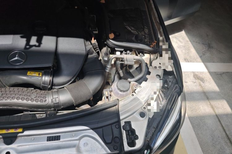 Used Mercedes-Benz C-Class 2021 C 260 L Sport Edition Engine Bay Left