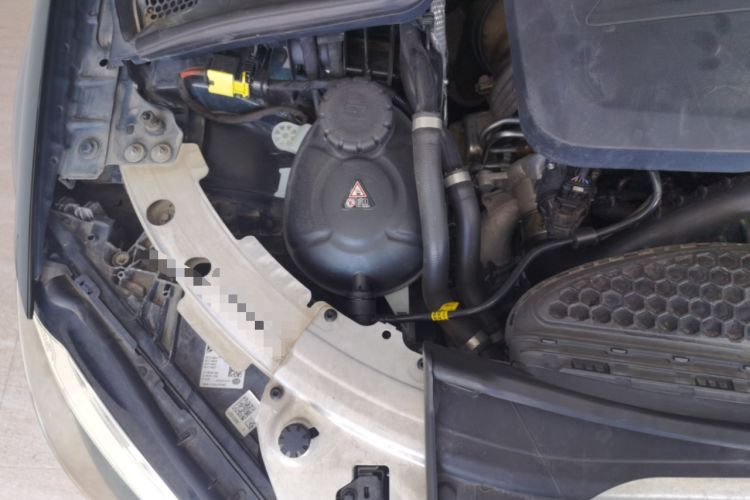 Used Mercedes-Benz C-Class 2021 C 260 L Sport Edition Engine Bay Right