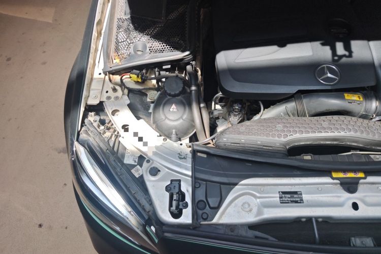 Used Mercedes-Benz C-Class 2021 C 260 L Sport Edition Engine Bay Right