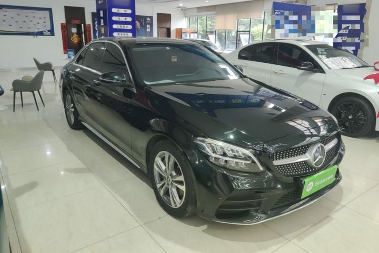 Used Mercedes-Benz C-Class 2021 C 200 L Fashion Edition Sport Version Front Right 45 Deg