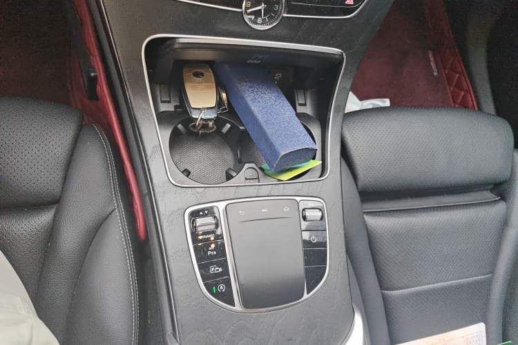 Used Mercedes-Benz C-Class 2021 C 260 L Sport Edition Star Collection Gear Lever