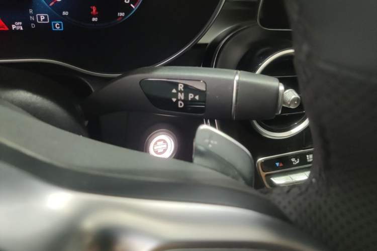 Used Mercedes-Benz C-Class 2021 C 200 L Fashion Edition Sport Version Gear Lever