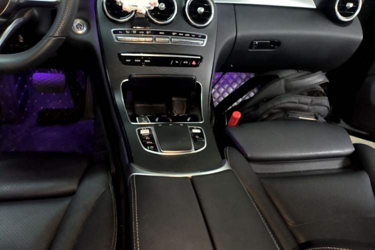 Used Mercedes-Benz C-Class 2021 C 200 L Fashion Edition Sport Version Gear Lever
