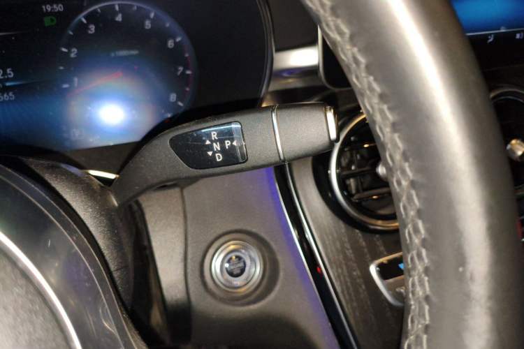 Used Mercedes-Benz C-Class 2021 C 200 L Fashion Edition Sport Version Gear Lever