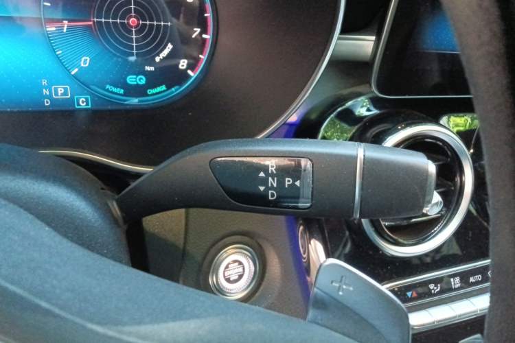 Used Mercedes-Benz C-Class 2021 C 260 Star Edition Gear Lever