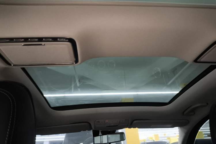 Used Mercedes-Benz C-Class 2021 C 260 L Sport Edition Star Collection Headliner