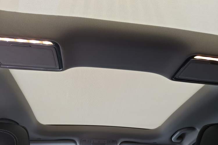 Used Mercedes-Benz C-Class 2021 C 260 L Sport Edition Star Collection Headliner