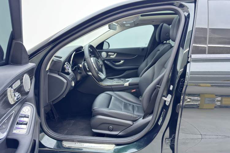 Used Mercedes-Benz C-Class 2021 C 260 L Sport Edition Star Collection Interior 1