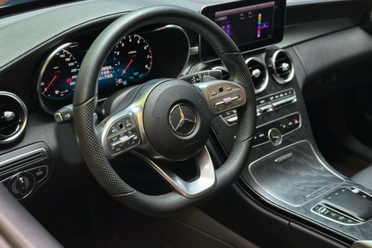Used Mercedes-Benz C-Class 2021 C 260 L Sport Edition Star Collection Interior 10