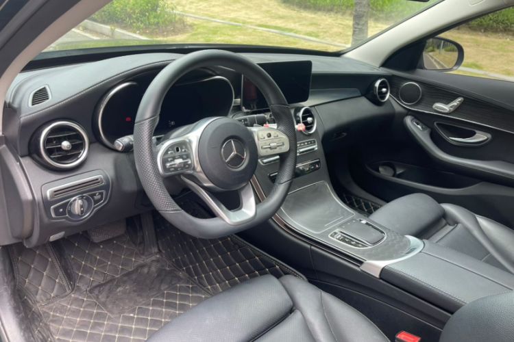 Used Mercedes-Benz C-Class 2021 C 200 L Fashion Edition Sport Version Interior 4
