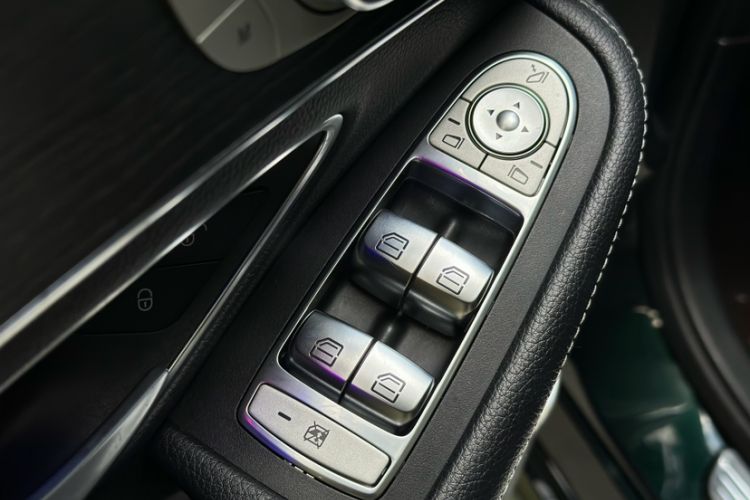 Used Mercedes-Benz C-Class 2021 C 260 L Sport Edition Star Collection Interior 8