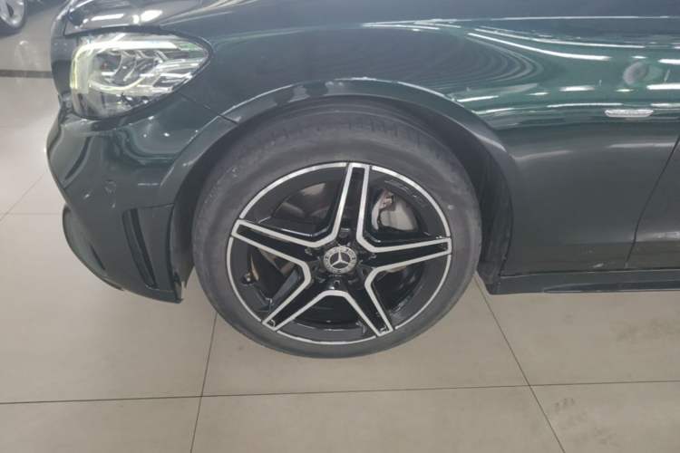 Used Mercedes-Benz C-Class 2021 C 260 Star Edition Left Front Wheel Hub