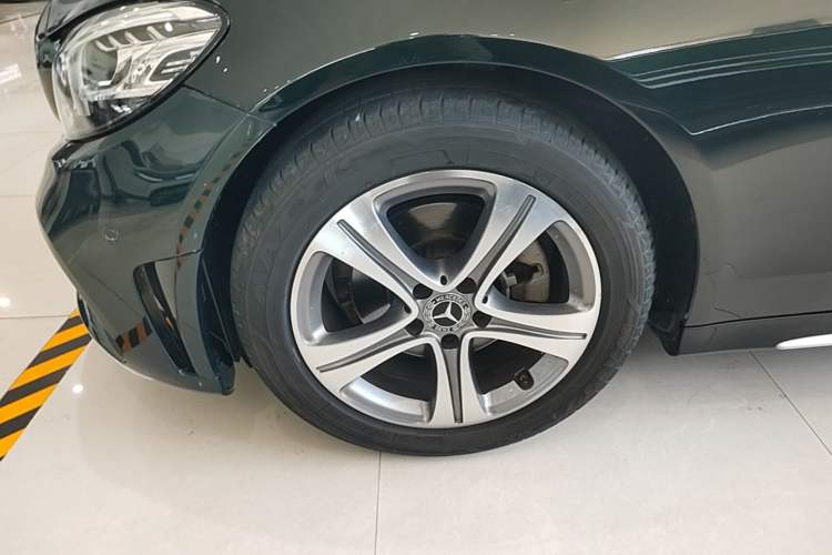 Used Mercedes-Benz C-Class 2021 C 260 L Sport Edition Left Front Wheel Hub