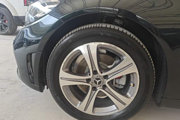 Used Mercedes-Benz C-Class 2021 C 260 L Sport Edition Left Front Wheel Hub