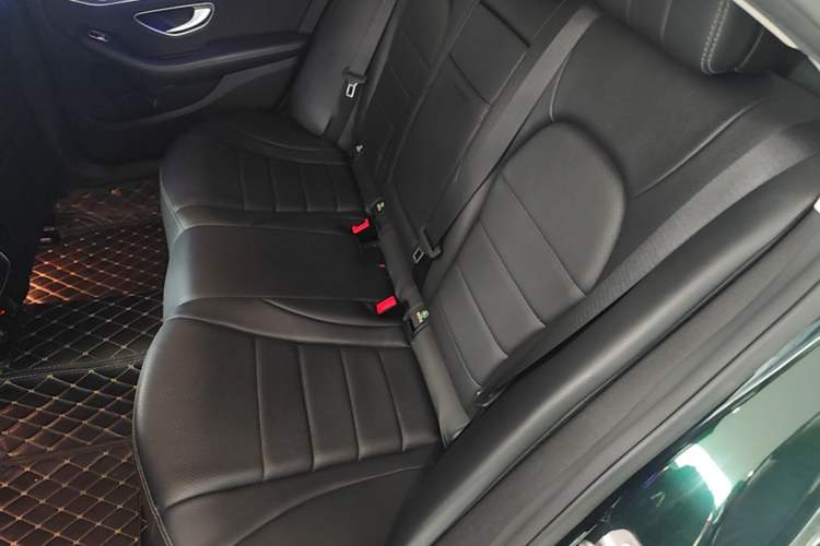 Used Mercedes-Benz C-Class 2021 C 200 L Fashion Edition Sport Version Left Rear Seat