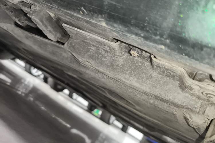 Used Mercedes-Benz C-Class 2021 C 260 L Sport Edition Left Side Sill
