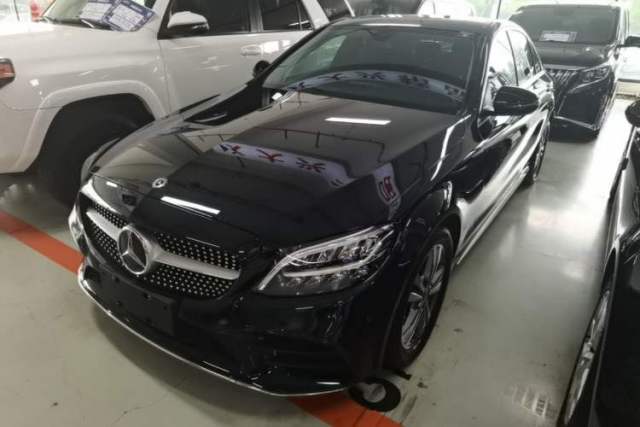 Ojetý Mercedes-Benz C-Class 2021 C 200 L Fashion Edition Sport Version