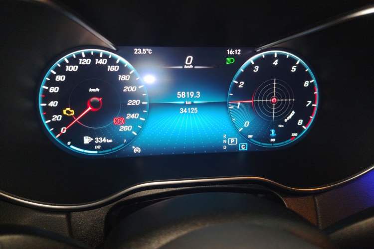 Used Mercedes-Benz C-Class 2021 C 200 L Dynamic Sport Edition Odometer Close Up