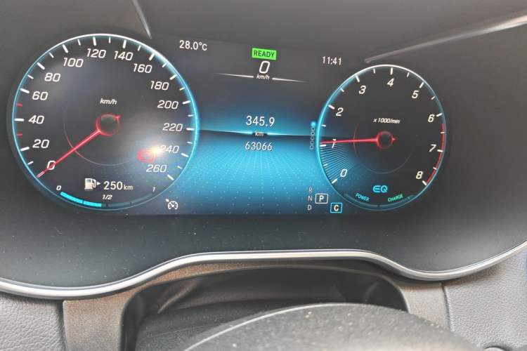 Used Mercedes-Benz C-Class 2021 C 260 L Sport Edition Star Collection Odometer Close Up