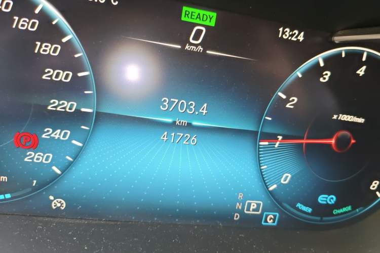 Used Mercedes-Benz C-Class 2021 C 260 L Sport Edition Star Collection Odometer Close Up