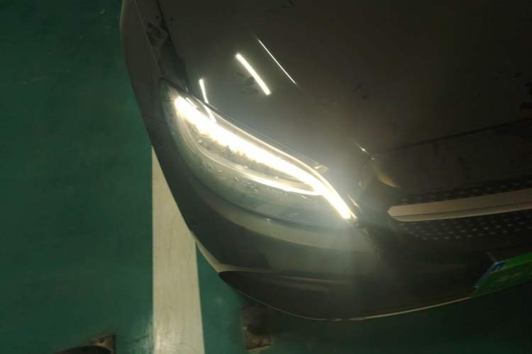 Used Mercedes-Benz C-Class 2021 C 200 L Dynamic Sport Edition Right Front Headlight