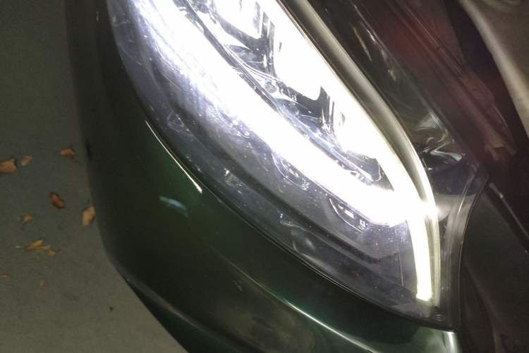 Used Mercedes-Benz C-Class 2021 C 200 L Fashion Edition Sport Version Right Front Headlight
