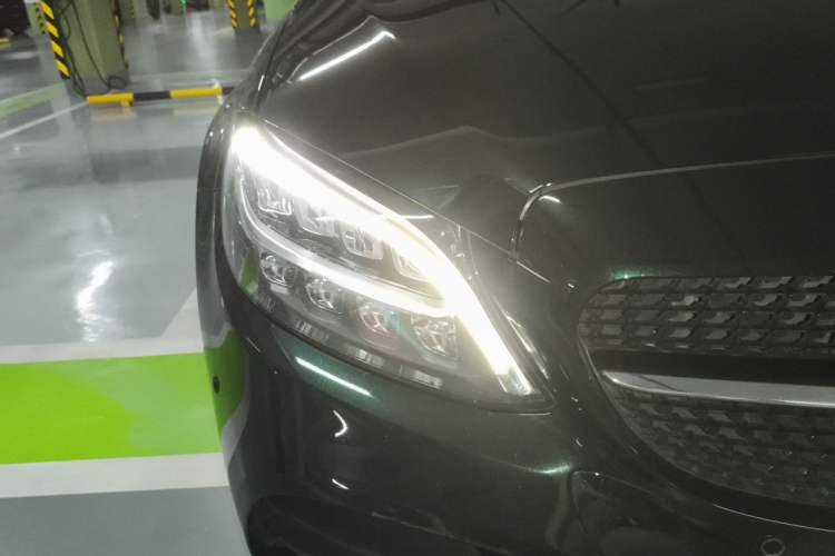 Used Mercedes-Benz C-Class 2021 C 260 L Sport Edition Star Collection Right Front Headlight
