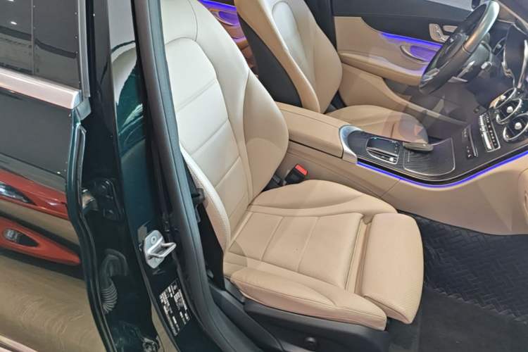 Used Mercedes-Benz C-Class 2021 C 260 L Sport Edition Right Front Seat