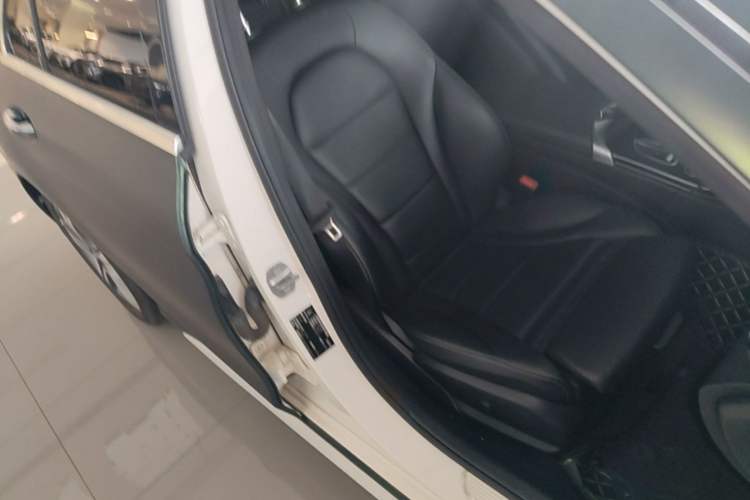 Used Mercedes-Benz C-Class 2021 C 260 L Sport Edition Right Front Seat
