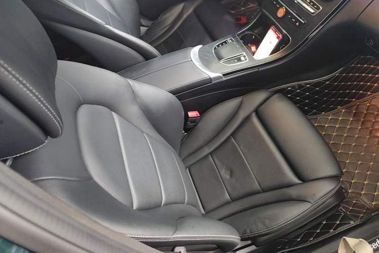 Used Mercedes-Benz C-Class 2021 C 200 L Fashion Edition Sport Version Right Front Seat