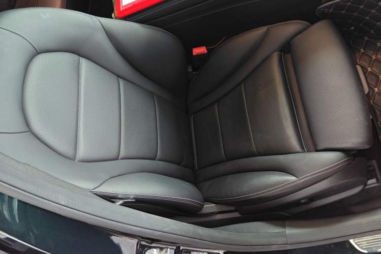 Used Mercedes-Benz C-Class 2021 C 260 L Sport Edition Star Collection Right Front Seat