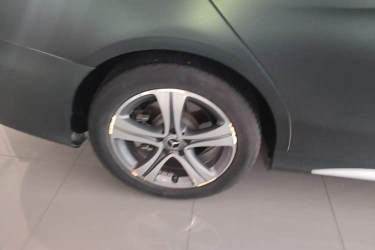 Used Mercedes-Benz C-Class 2021 C 260 L Sport Edition Right Rear Wheel Hub