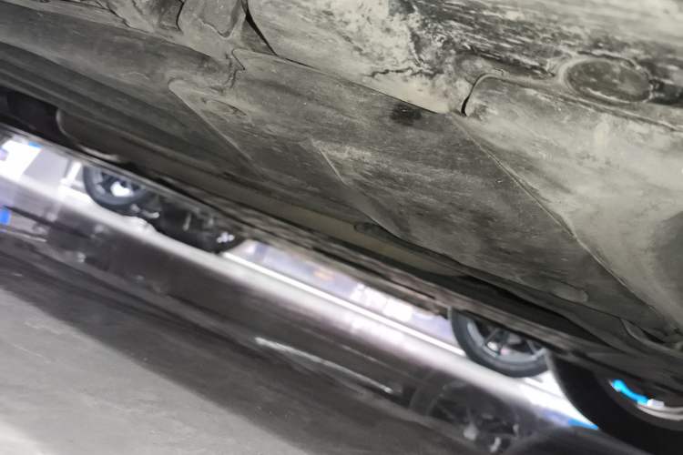 Used Mercedes-Benz C-Class 2021 C 260 L Sport Edition Right Side Sill