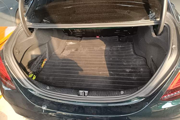 Used Mercedes-Benz C-Class 2021 C 260 L Sport Edition Star Collection Trunk