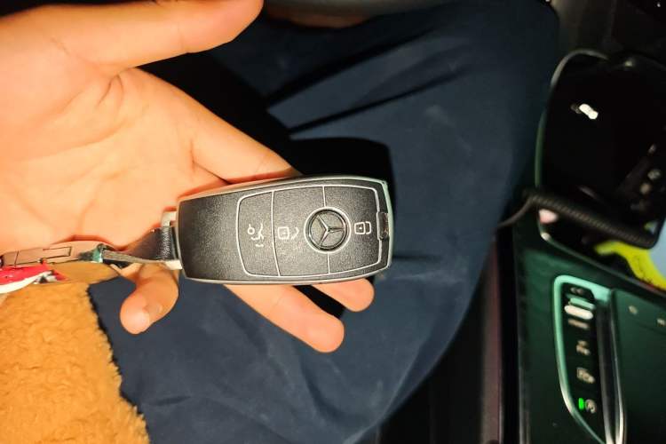 Used Mercedes-Benz C-Class 2021 C 260 L Sport Edition Vehicle Key