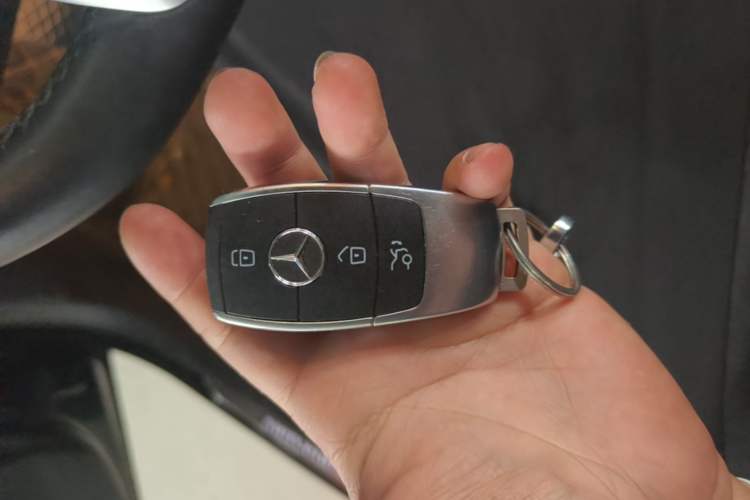 Used Mercedes-Benz C-Class 2021 C 260 Star Edition Vehicle Key