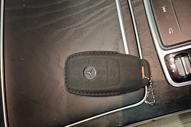 Used Mercedes-Benz C-Class 2021 C 260 L Sport Edition Vehicle Key