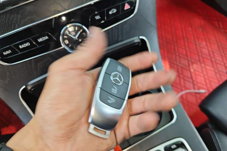 Used Mercedes-Benz C-Class 2021 C 260 L Sport Edition Star Collection Vehicle Key