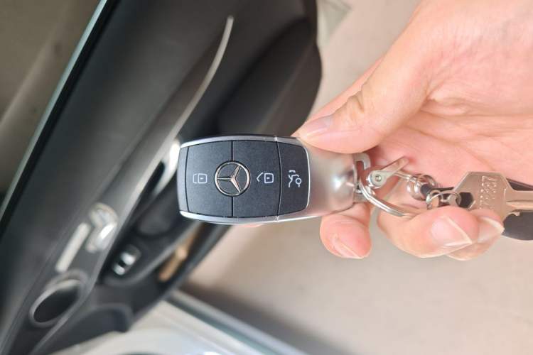 Used Mercedes-Benz C-Class 2021 C 260 L Sport Edition Vehicle Key