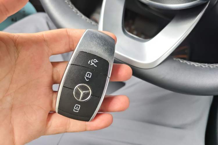 Used Mercedes-Benz C-Class 2021 C 260 L Sport Edition Star Collection Vehicle Key