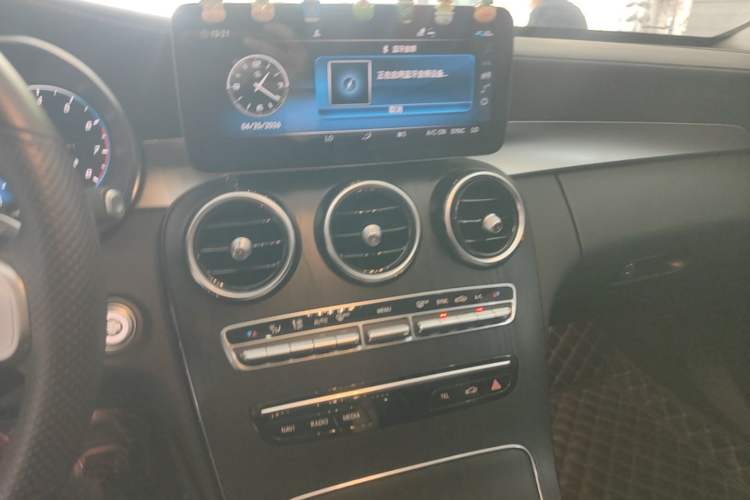 Used Mercedes-Benz C-Class 2021 C 200 L Fashion Edition Sport Version Audio And AC Panel
