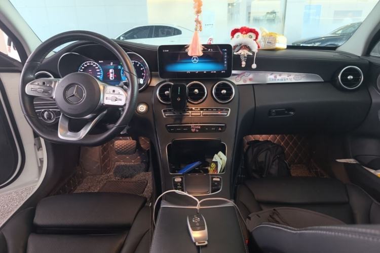 Used Mercedes-Benz C-Class 2021 C 200 L Fashion Edition Sport Version Center Console