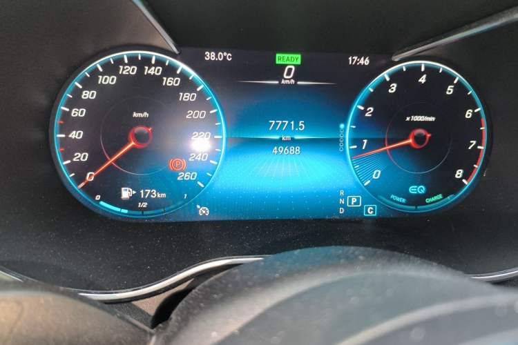 Used Mercedes-Benz C-Class 2021 C 260 L Sport Edition Star Collection Odometer Close Up